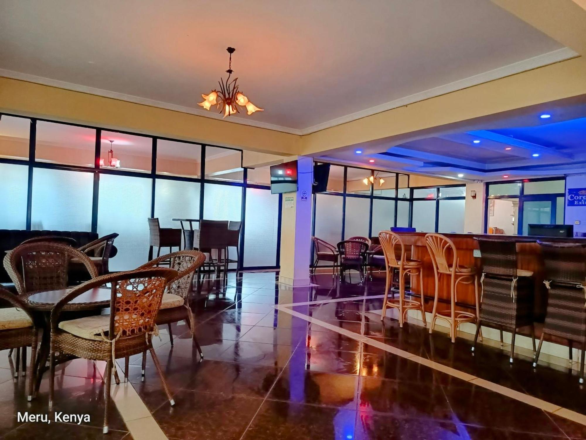 Meru Paramount Exterior photo